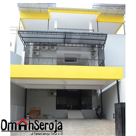 Omah Seroja Hotel Semarang Esterno foto