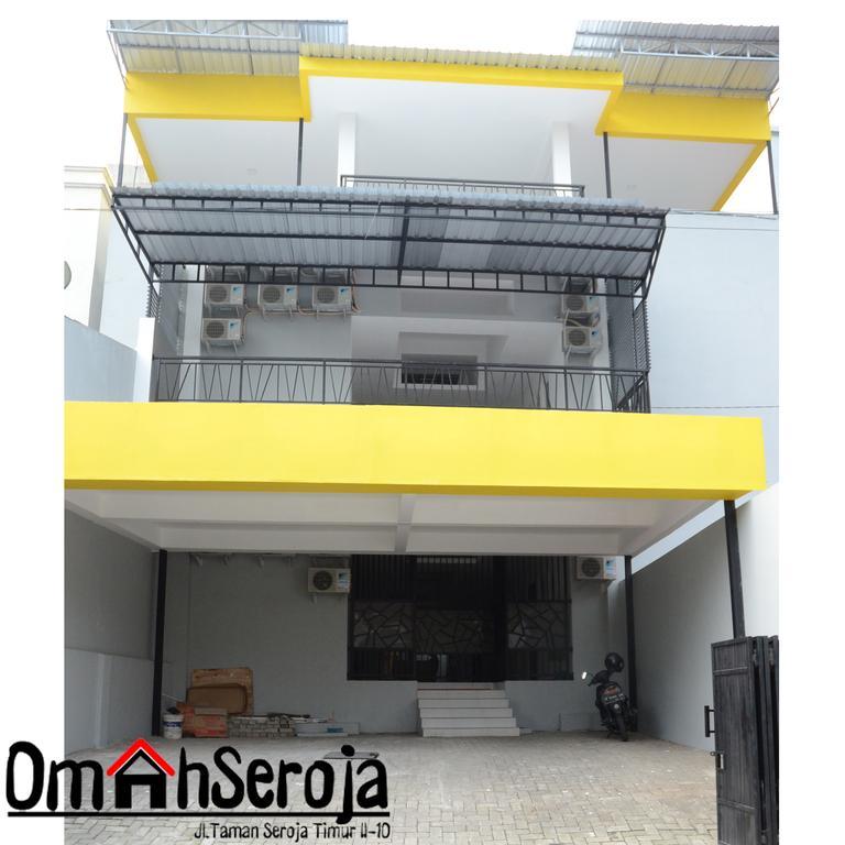 Omah Seroja Hotel Semarang Esterno foto